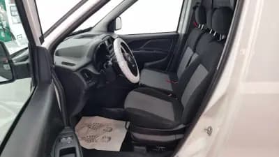 Vendo Fiat Doblo 2021 - 13500 EUR, 55800 km - AUTO.MOTO.pt