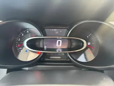 Sell Renault Clio 2016 - 9990 EUR, 114000 km - AUTO.MOTO.pt