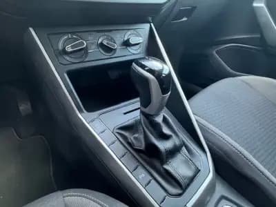 Vendo Volkswagen Polo 2023 - 21900 EUR, 67501 km - AUTO.MOTO.pt