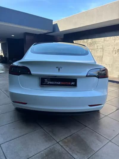 Vendo Tesla Model 3 2019 - 22900 EUR, 117000 km - AUTO.MOTO.pt