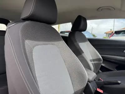 Vendo Volkswagen Scirocco 2010 - 10900 EUR, 189000 km - AUTO.MOTO.pt