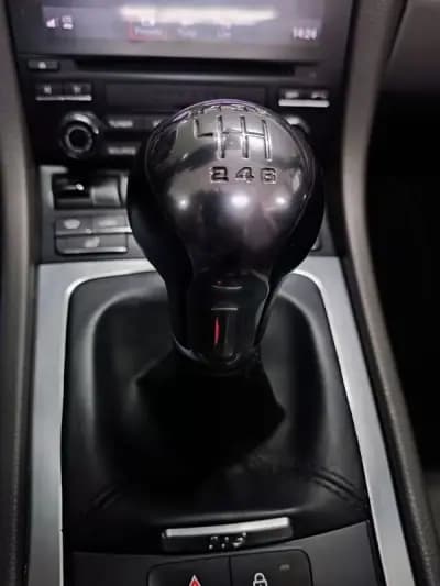 Vendo Porsche 718 Boxster 2019 - 64900 EUR, 68000 km - AUTO.MOTO.pt