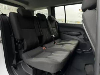 Vendo Ford Tourneo Connect 2015 - 12990 EUR, 204400 km - AUTO.MOTO.pt