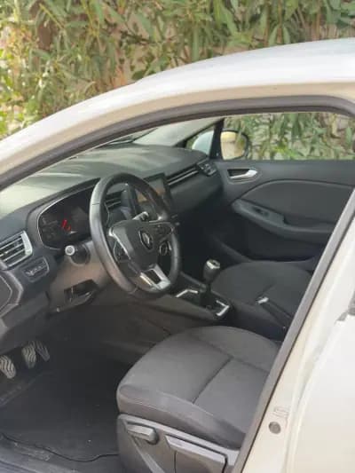 Sell Renault Clio 2020 - 14900 EUR, 51155 km - AUTO.MOTO.pt