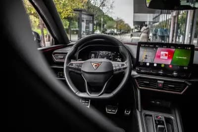 Sell Cupra Leon 2024 - 44990 EUR, 21773 km - AUTO.MOTO.pt