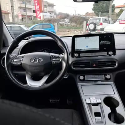 Vendo Hyundai Kauai 2020 - 19250 EUR, 121000 km - AUTO.MOTO.pt