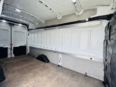 Vendo Ford Transit 2019 - 21999 EUR, 169000 km - AUTO.MOTO.pt