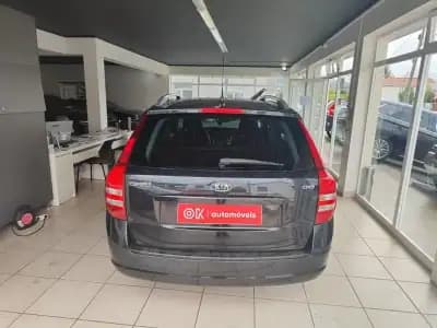 Vendo Kia Ceed SW 2007 - 4150 EUR, 296000 km - AUTO.MOTO.pt