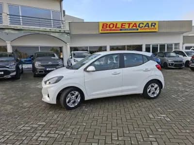 Vendo Hyundai i10 2023 - 14750 EUR, 61600 km - AUTO.MOTO.pt