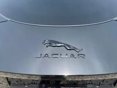 Vendo Jaguar F-Type 2023 - 70000 EUR, 21800 km - AUTO.MOTO.pt