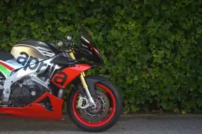 Sell Aprilia Tuono 125 Base 2016 - 9750 EUR, 12400 km - AUTO.MOTO.pt