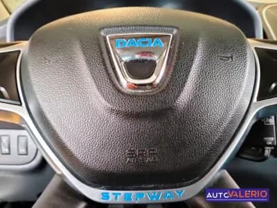 Vendo Dacia Sandero 2019 - 11950 EUR, 52000 km - AUTO.MOTO.pt