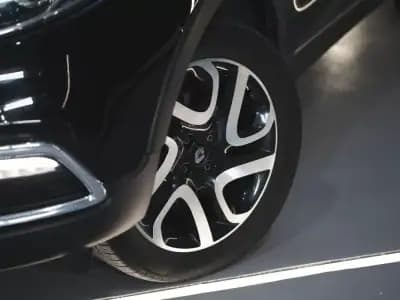 Vendo Renault Captur 2016 - 11490 EUR, 153000 km - AUTO.MOTO.pt