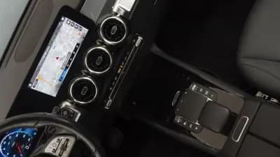 Vendo Mercedes-Benz GLB 180 2022 - 29900 EUR, 172000 km - AUTO.MOTO.pt