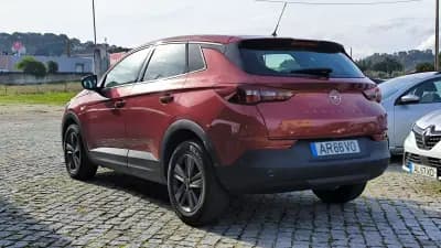 Vendo Opel Grandland 2022 - 22900 EUR, 49530 km - AUTO.MOTO.pt