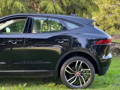 Sell Jaguar E-Pace 2018 - 29750 EUR, 77000 km - AUTO.MOTO.pt