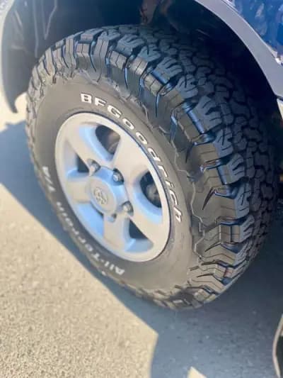 Vendo Toyota Land Cruiser 1998 - 46500 EUR, 229433 km - AUTO.MOTO.pt