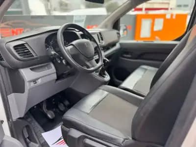 Vendo Peugeot Expert 2019 - 13900 EUR, 148050 km - AUTO.MOTO.pt