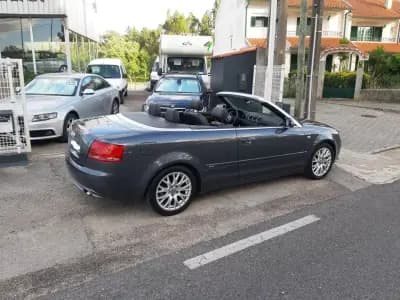 Vendo Audi A4 Cabrio 2014 - 10900 EUR, 193145 km - AUTO.MOTO.pt