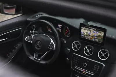 Vendo Mercedes-Benz CLA 200 2018 - 22900 EUR, 168433 km - AUTO.MOTO.pt