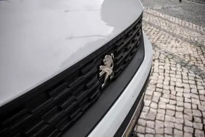 Vendo Peugeot Partner 2021 - 12990 EUR, 103902 km - AUTO.MOTO.pt