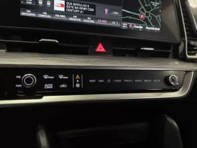 Vendo Kia Sportage 2022 - 23990 EUR, 38151 km - AUTO.MOTO.pt