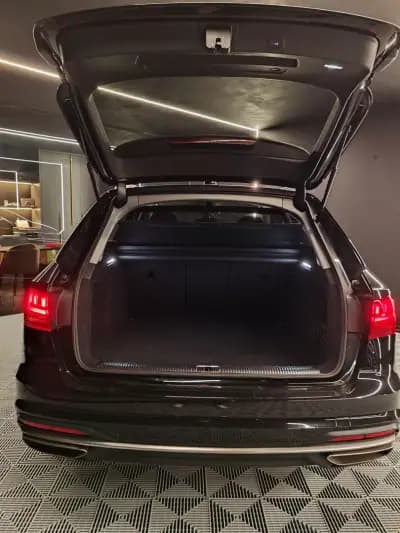 Sell Audi A4 Avant 2020 - 29500 EUR, 113000 km - AUTO.MOTO.pt