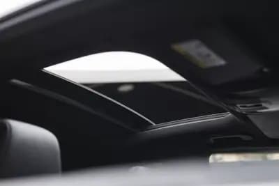 Vendo Mercedes-Benz CLA 200 2018 - 22900 EUR, 168433 km - AUTO.MOTO.pt