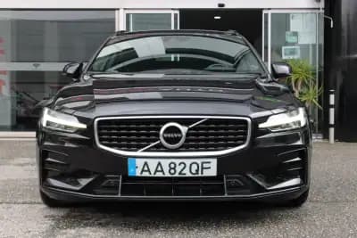 Vendo Volvo V60 2020 - 26400 EUR, 128429 km - AUTO.MOTO.pt