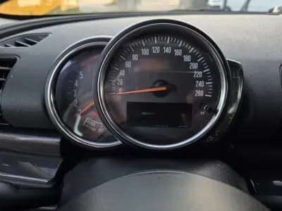 Sell MINI Clubman 2018 - 15990 EUR, 184000 km - AUTO.MOTO.pt