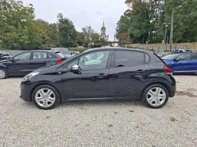 Sell Peugeot 208 2017 - 8900 EUR, 191000 km - AUTO.MOTO.pt