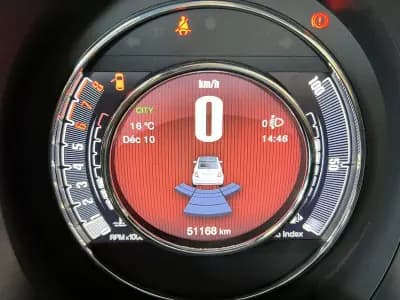 Vendo Fiat 500C 2021 - 12800 EUR, 63389 km - AUTO.MOTO.pt