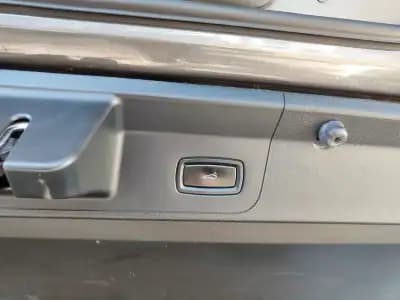 Sell Porsche Panamera 2017 - 67750 EUR, 99900 km - AUTO.MOTO.pt