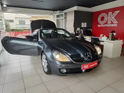 Vendo Mercedes-Benz SLK 200 2010 - 21500 EUR, 79000 km - AUTO.MOTO.pt