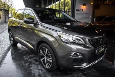 Vendo Peugeot 3008 2019 - 17850 EUR, 63281 km - AUTO.MOTO.pt