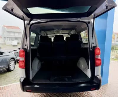 Vendo Opel Vivaro 2024 - 34950 EUR, 102000 km - AUTO.MOTO.pt