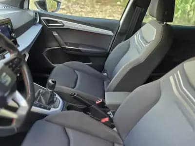 Sell SEAT Arona 2023 - 17750 EUR, 55000 km - AUTO.MOTO.pt