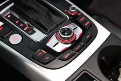 Vendo Audi A5 Cabrio 2016 - 25900 EUR, 110000 km - AUTO.MOTO.pt