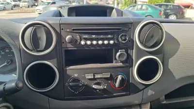 Sell Citroën Berlingo 2016 - 9900 EUR, 218219 km - AUTO.MOTO.pt