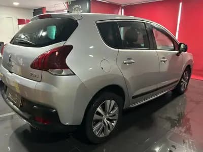 Vendo Peugeot 3008 2014 - 10950 EUR, 233000 km - AUTO.MOTO.pt