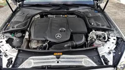 Vendo Mercedes-Benz C 300 2021 - 27500 EUR, 201000 km - AUTO.MOTO.pt