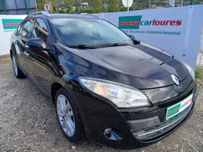 Sell Renault Mégane Sport Tourer 2017 - 7750 EUR, 141758 km - AUTO.MOTO.pt