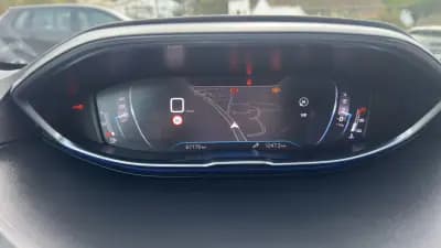 Vendo Peugeot 3008 2021 - 21800 EUR, 67000 km - AUTO.MOTO.pt