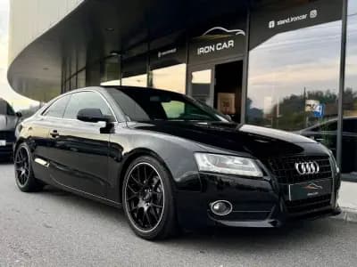 Vendo Audi A5 2010 - 17990 EUR, 157000 km - AUTO.MOTO.pt
