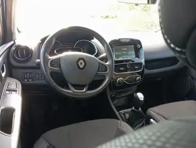 Sell Renault Clio Sport Tourer 2019 - 9990 EUR, 186806 km - AUTO.MOTO.pt