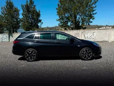 Vendo Opel Astra Sports Tourer 2016 - 9990 EUR, 170000 km - AUTO.MOTO.pt