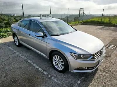 Vendo Volkswagen Passat 2019 - 18950 EUR, 155079 km - AUTO.MOTO.pt