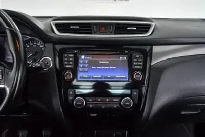 Sell Nissan Qashqai 2018 - 19450 EUR, 106000 km - AUTO.MOTO.pt