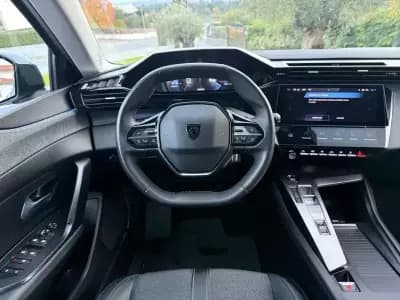 Vendo Peugeot 308 2022 - 21999 EUR, 128000 km - AUTO.MOTO.pt