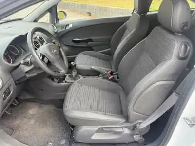 Vendo Opel Corsa 2014 - 6450 EUR, 161000 km - AUTO.MOTO.pt
